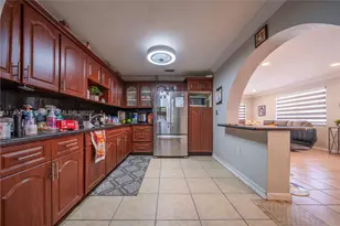 925 E 29th, Hialeah, FL 33013 - Photo 17
