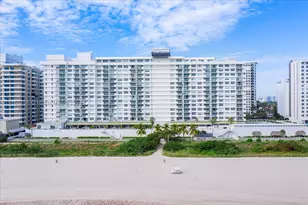 5601 Collins, Miami Beach, FL 33140 - Photo 11