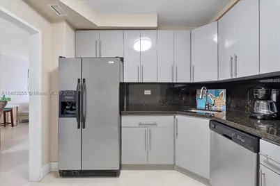 5601 Collins #1514, Miami Beach, FL 33140 - Photo 23