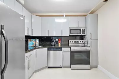 5601 Collins #1514, Miami Beach, FL 33140 - Photo 21