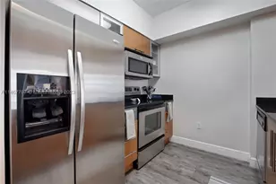 1750 N Bayshore, Miami, FL 33132 - Photo 9