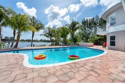2500 NE 199th, Miami, FL 33180 - Photo 57
