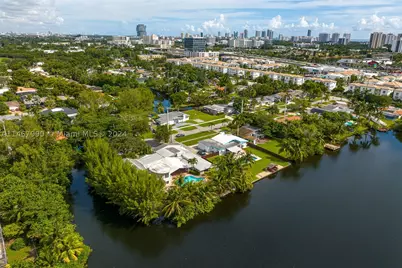 2500 NE 199th, Miami, FL 33180 - Photo 71