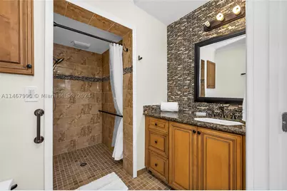 2500 NE 199th, Miami, FL 33180 - Photo 41