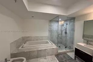 218 SE 14th, Miami, FL 33131 - Photo 3