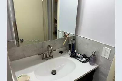 181 NE 14th #22B, Hallandale Beach, FL 33009 - Photo 3