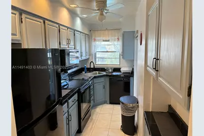 181 NE 14th #22B, Hallandale Beach, FL 33009 - Photo 11
