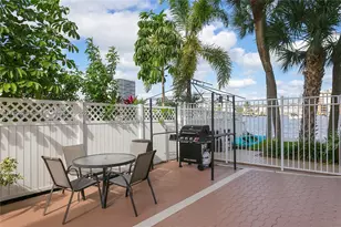 410 Golden Isles, Hallandale Beach, FL 33009 - Photo 21