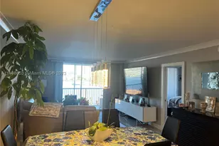 410 Golden Isles, Hallandale Beach, FL 33009 - Photo 5