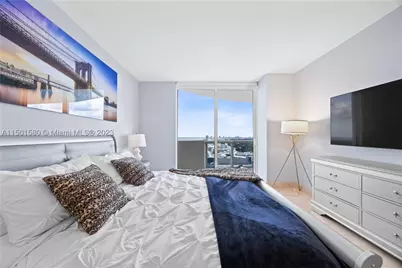 6365 Collins #4106, Miami Beach, FL 33141 - Photo 15