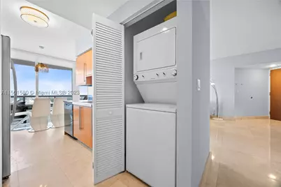 6365 Collins #4106, Miami Beach, FL 33141 - Photo 11
