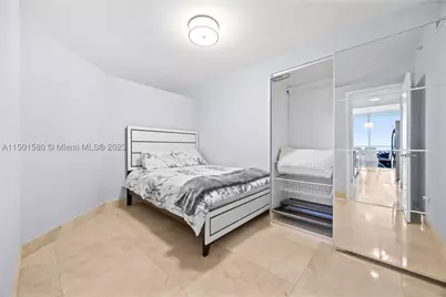 6365 Collins #4106, Miami Beach, FL 33141 - Photo 21