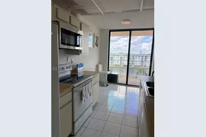 290 174th #702, Sunny Isles Beach, FL 33160 - Photo 7
