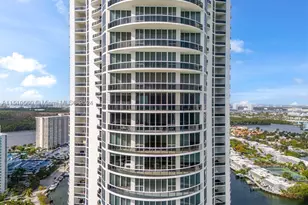 15901 Collins, Sunny Isles Beach, FL 33160 - Photo 7