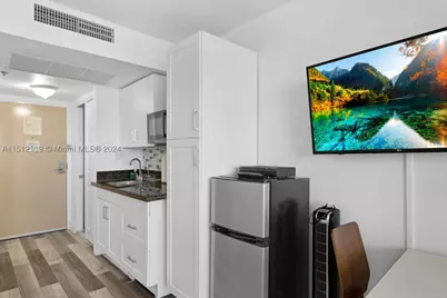 19201 Collins #1143, Sunny Isles Beach, FL 33160 - Photo 3