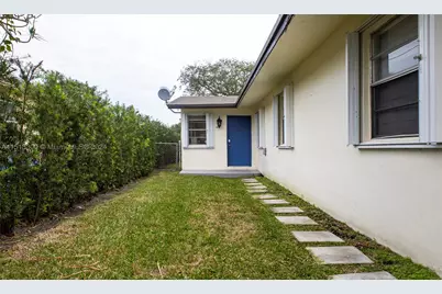 20075 SW 87th #Left Side, Cutler Bay, FL 33189 - Photo 33