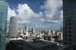 300 S Biscayne, Miami, FL 33131 - Photo 3