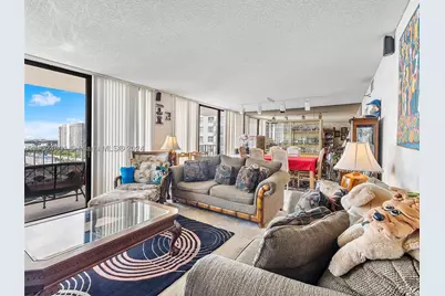 290 174th #1809, Sunny Isles Beach, FL 33160 - Photo 5