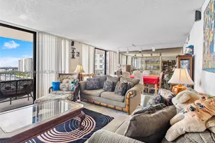 290 174th, Sunny Isles Beach, FL 33160 - Photo 5