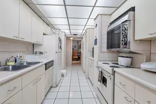 290 174th, Sunny Isles Beach, FL 33160 - Photo 11