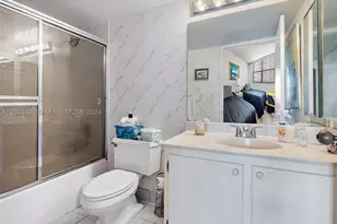 290 174th, Sunny Isles Beach, FL 33160 - Photo 21