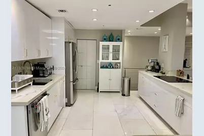 20225 NE 34th #2716, Aventura, FL 33180 - Photo 11