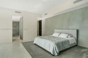 18975 Collins, Sunny Isles Beach, FL 33160 - Photo 9
