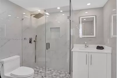 16699 Collins #2209, Sunny Isles Beach, FL 33160 - Photo 13