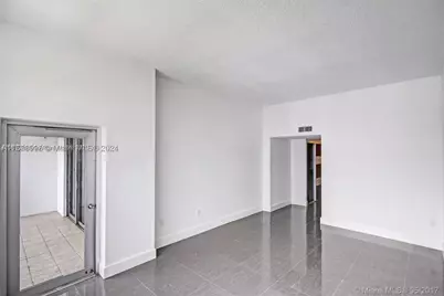 2801 NE 183rd #2208W, Aventura, FL 33160 - Photo 11