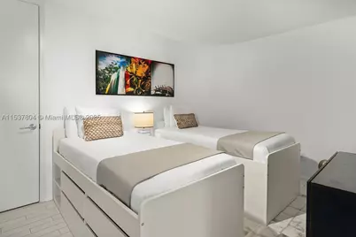 2201 Collins #814, Miami Beach, FL 33139 - Photo 25