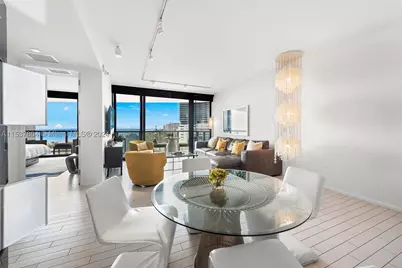2201 Collins #814, Miami Beach, FL 33139 - Photo 11