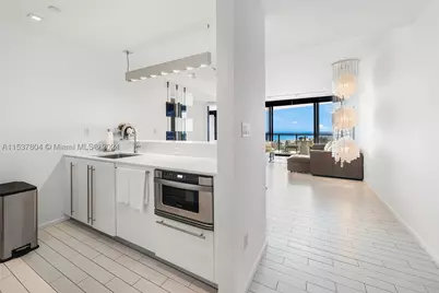 2201 Collins #814, Miami Beach, FL 33139 - Photo 13