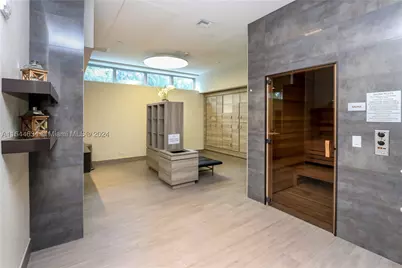 17301 Biscayne #1201, North Miami Beach, FL 33160 - Photo 21