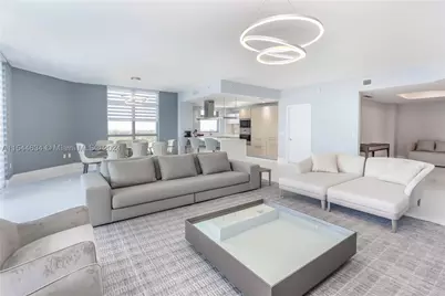 17301 Biscayne #1201, North Miami Beach, FL 33160 - Photo 5