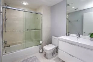 17301 Biscayne, North Miami Beach, FL 33160 - Photo 13