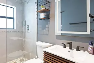 740 SW 9th, Miami, FL 33130 - Photo 7