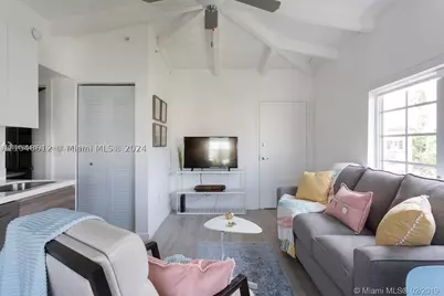 1450 Meridian #201, Miami Beach, FL 33139 - Photo 9