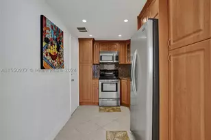 5005 Collins, Miami Beach, FL 33140 - Photo 7