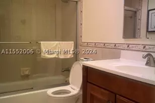 2871 Somerset, Lauderdale Lakes, FL 33311 - Photo 13