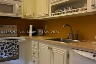 2871 Somerset, Lauderdale Lakes, FL 33311 - Photo 7