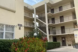 2871 Somerset, Lauderdale Lakes, FL 33311 - Photo 3