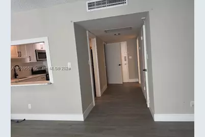5401 Collins #209, Miami Beach, FL 33140 - Photo 27