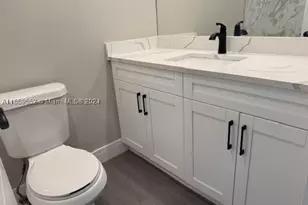 5401 Collins, Miami Beach, FL 33140 - Photo 21