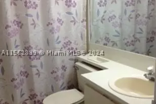 8160 Geneva, Doral, FL 33166 - Photo 9