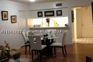 8160 Geneva, Doral, FL 33166 - Photo 3