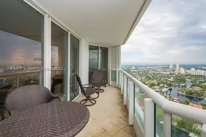 21205 Yacht Club #PH09, Aventura, FL 33180 - Photo 17