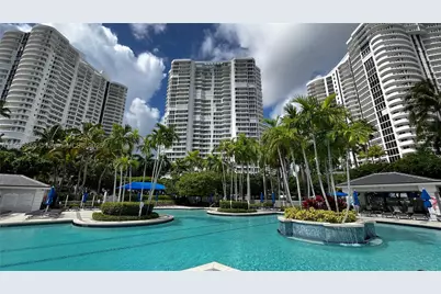 21205 Yacht Club #PH09, Aventura, FL 33180 - Photo 49