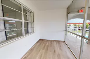580 Egret, Hallandale, FL 33009 - Photo 13