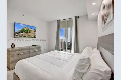 17555 Atlantic #1101, Sunny Isles Beach, FL 33160 - Photo 19