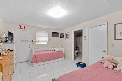 73 E 47th, Hialeah, FL 33013 - Photo 35